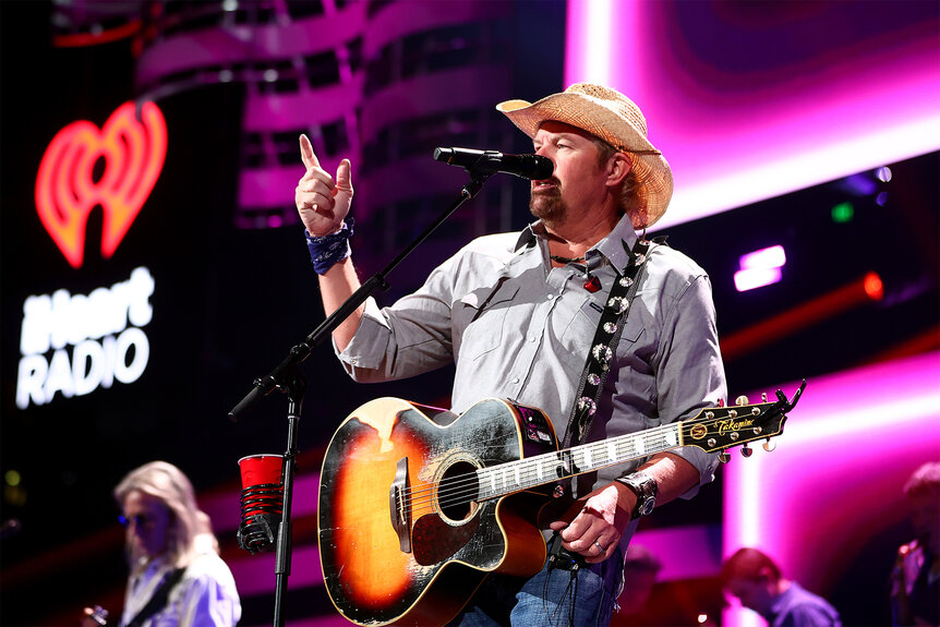 don't let the old man in Lyrics – Toby Keith Full Song Words