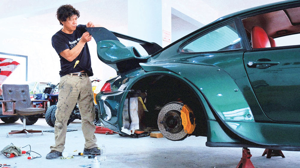 Akira Nakai Net Worth