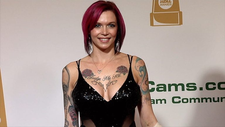 Anna Bell Peaks Age, Net Worth, Career & Personal Life 2026