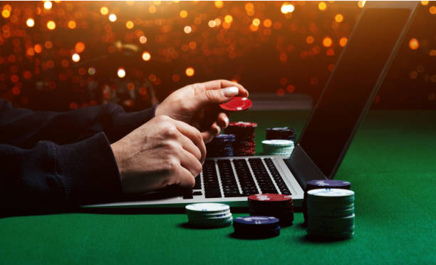 Exploring Online Gaming: Game Types and Features