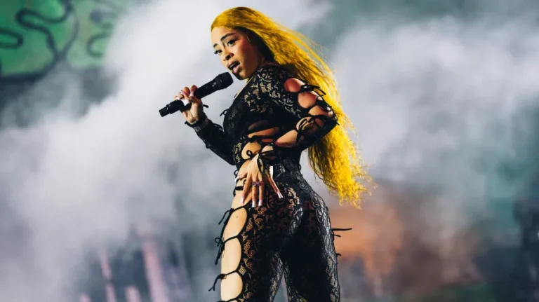 Ice Spice Naked Age, Net Worth & Boyfriend 2026