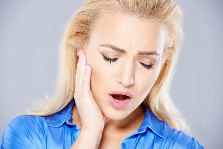 Why Does My Ear Hurt When I Chew? Simple Answers 2026 Why Does My Ear Hurt When I Chew? Simple Answers 2026
